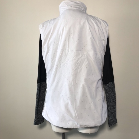 NIKE Fleece Lined White Puffer Vest - Picture 6 of 12